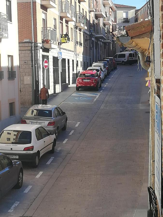 Los Tres Monos Ávila 外观 照片